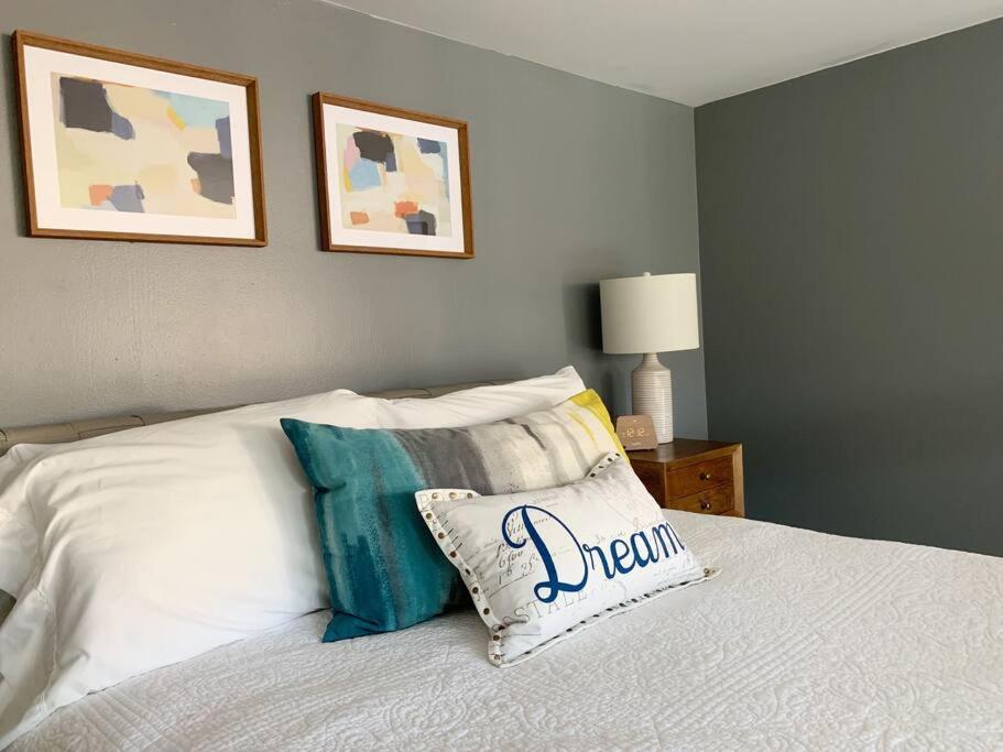 Lincoln Park Light-Filled Loft Apartment ชิคาโก ภายนอก รูปภาพ