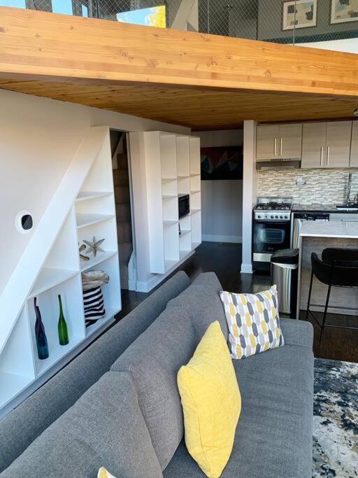 Lincoln Park Light-Filled Loft Apartment ชิคาโก ภายนอก รูปภาพ